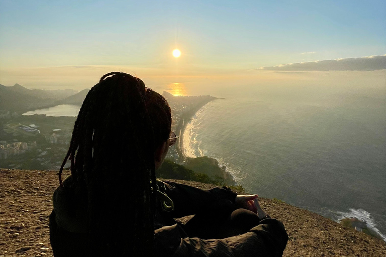 Escursione all&#039;alba sul picco di Dois Irmãos (o durante il giorno)