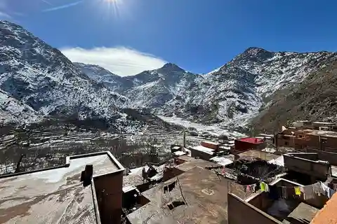 Esplorate le montagne dell'Atlante e le cascate - Tour di mezza giornata