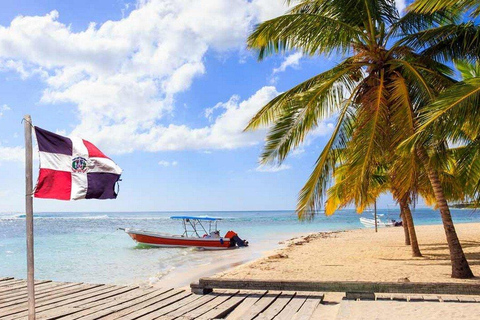 Bayahibe: Saona Island VIP Tour with Lunch & Drinks