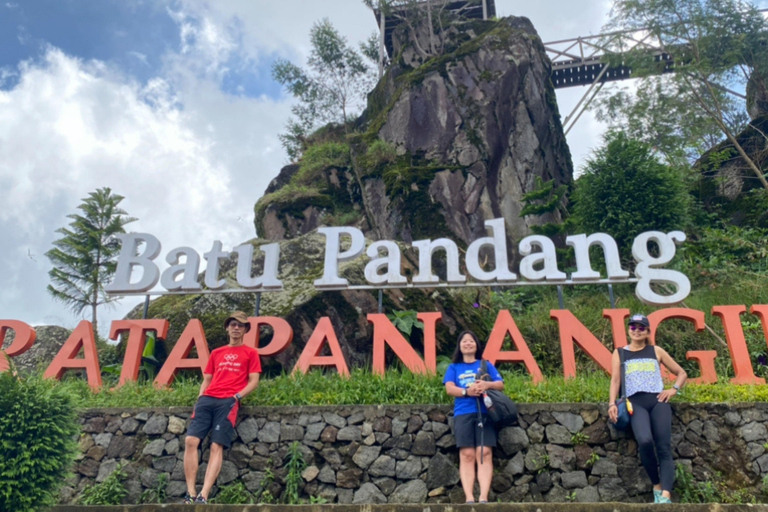 يوجياكارتا: رحلة نهارية لشروق الشمس في هضبة دينغ ومزارع الشايمن بوروبودور: رحلة خاصة إلى هضبة دينغ 