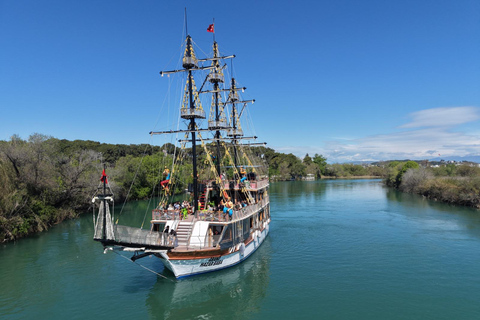 Side: Dolphin Island Boat Tour with Lunch & Unlimited Drinks Dolphın Island Boat Tour No Transfer