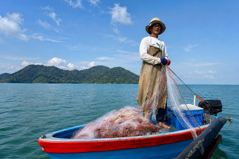 Penang: Teluk Bahang Fishing Village Tour with Locals