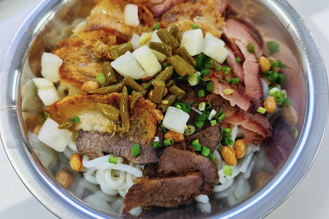 Guilin: Full-Day City Walk Tour with Reed Flute Cave Visit