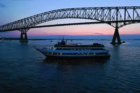 Cruceros por la ciudad de Baltimore: Crucero con almuerzo, comida o cena