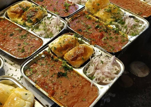 Visit Experience Mumbai Street Food Tour in Thane, India
