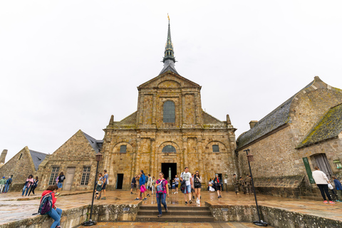 De Paris: Viagem de 1 dia ao Mont Saint Michel com um guiaDe Paris: excursão de um dia ao Mont Saint Michel com um guia