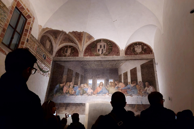 Milano: Tour privato del Duomo e dell&#039;Ultima Cena con degustazione di gelatoPunto di incontro in Galleria Vittorio Emanuele II (vicino al Duomo)