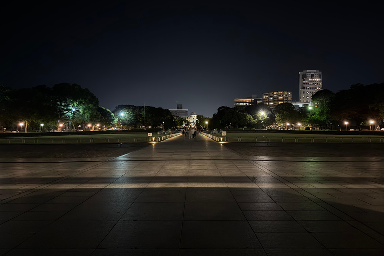 Hiroshima: History and reconstruction from the night view
