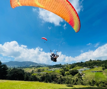 Medellín: Paragliding with GoPro Video and Photos