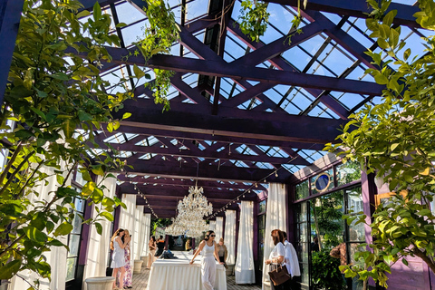 Tbilisi: Hidden Garden Photoshoot with Optional Lunch