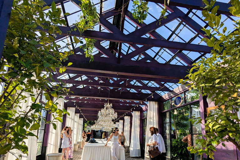 Tbilisi: Hidden Garden Photoshoot with Optional Lunch