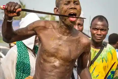 In The Heart of The Magic : Benin and Togo Voodoo Festivals
