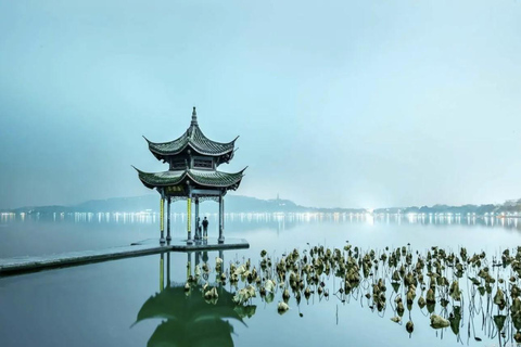 From Shanghai: West Lake Hiking Day Trip with Longjing Tea private tour option
