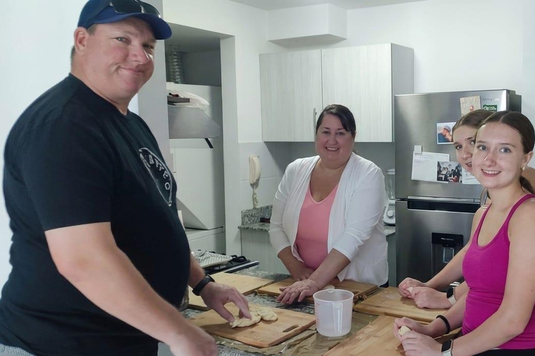 PASTA COOKING CLASS IN PANAMA CITY, DINNER & WINE INCLUDED!