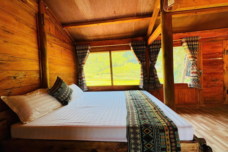 From Hanoi: Ha Giang Loop 3D2N + 2-Way Bus & Free Hostel Ha Giang Loop Tour 3D2N Ride with your Friend