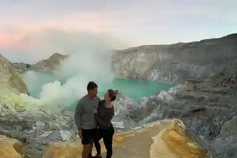 An Intimate Private Kawah Ijen Midnight Tour From Banyuwangi