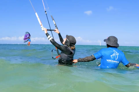 Cancún: Kitesurfing or Wingfoiling | Lessons Cancún: Wingfoil Lesson 2 Hrs
