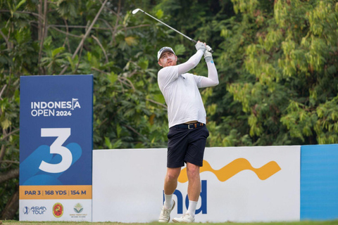 Jakarta: Golf at Sedayu Indo & Damai Indah Golf 36-Hole Tour Golf Experience with Premium Hotel Transfer