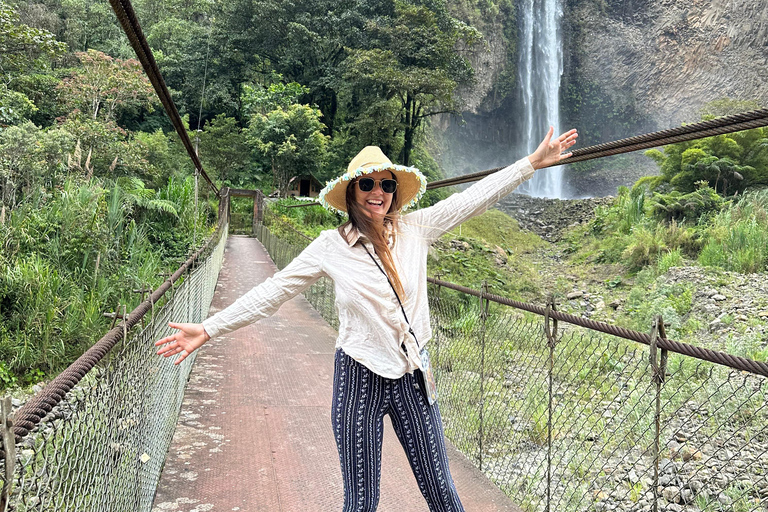 From Quito: Cotopaxi and Baños Day Trip with Lunch