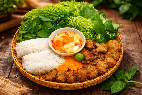 Da Nang: Rooftop Live Cooking Experience with Sea View