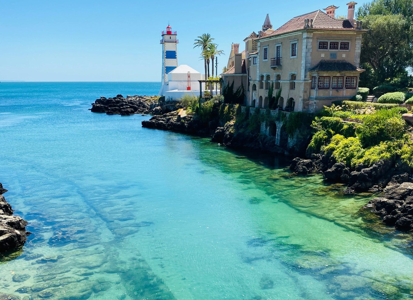 Fra Lissabon: Sintra, Pena, Regaleira, Kap Roca og Cascais