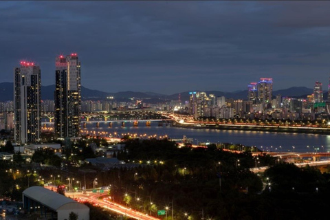 Seoul: Hidden Gems of Evening Tour & Gwangjang Market Pick up at Hongik Uni station exit No.3