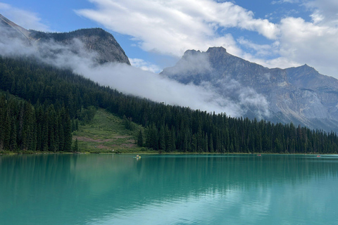 Calgary: Emerald Lake & Takakkaw Falls Small Group Tour