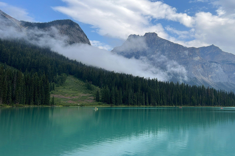 Calgary: Emerald Lake & Takakkaw Falls Small Group Tour