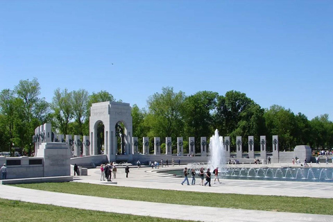 Washington DC: Tour di 3 ore del Monumento del mattinoTour mattutino in autobus + biglietto per il Museo dell&#039;aria e dello spazio