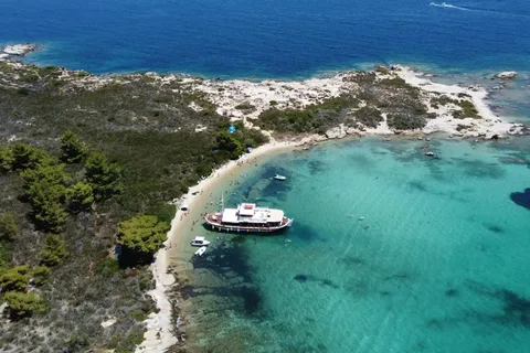 Tesalónica: crucero por Sarti con 3 paradas para nadar y almuerzo