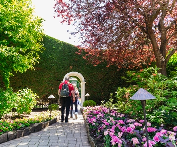 Vancouver: Victoria, Gulf Islands Cruise, & Butchart Gardens