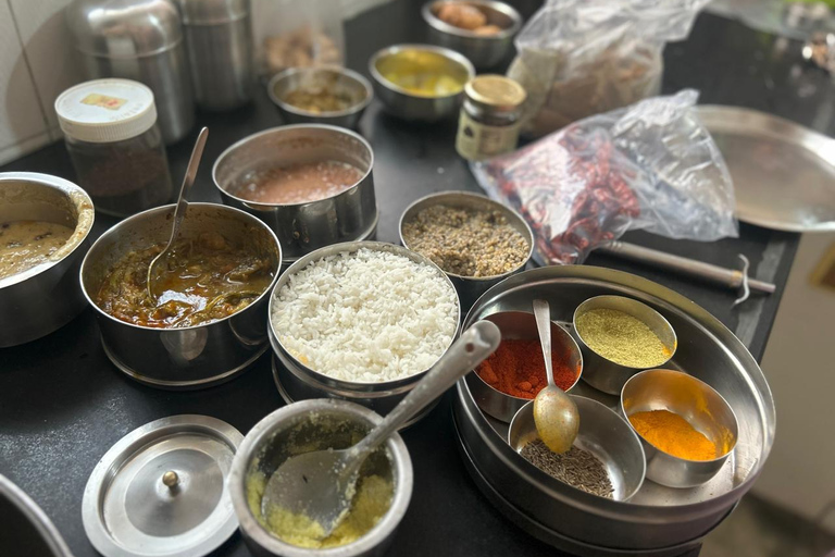 Jaipur: Rajasthani Food Cooking Experience with Local Family Jaipur: Rajasthani Cooking Class with Local Family