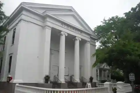 Nantucket: Downtown Walking Tour