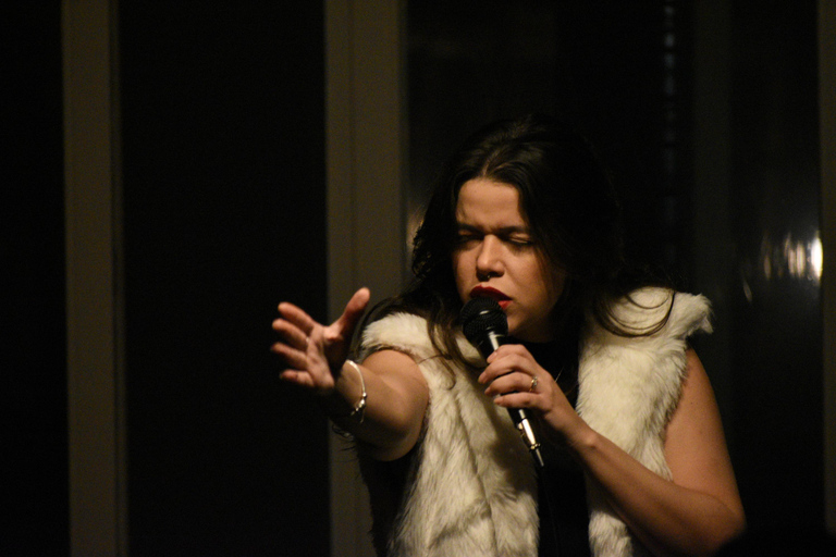 Skyline Laughs Ticket - English Comedy at Sky Bar