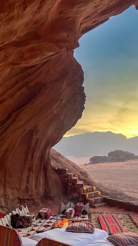 Wadi Rum: Private Luxury Cave Stay, Sunset Tour & Dinner
