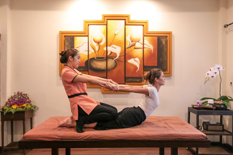 Da Nang: Experience Traditional Thai MassageDa Nang: Experience Traditional Thai Massage - 90 minutes