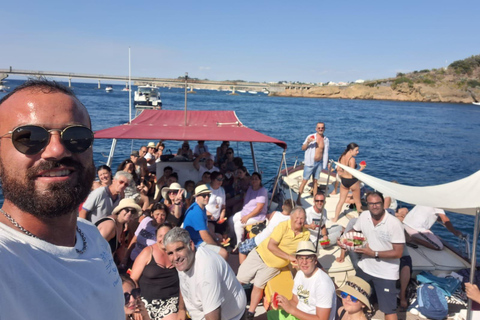 Procida : Excursion en bateau privé avec vue sur la mer et plongée en apnéeProcida Vue sur la mer