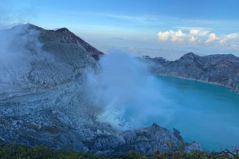 Banyuwangi/Bali: Ijen Blue Fire Tour With Transport Option From Banyuwangi Transportation and Driver Only (No Guide)
