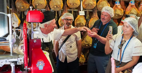 From Bologna: Parmigiano and Prosciutto Tour by 1st-Class Train