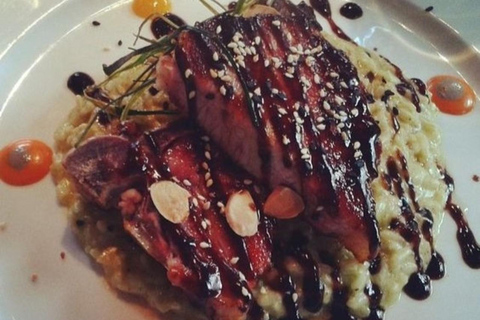 Montevideo: najlepsza wycieczka kulinarna z lokalnym przewodnikiemMontevideo: 3-godzinna wycieczka piesza z degustacją potraw w małej grupie