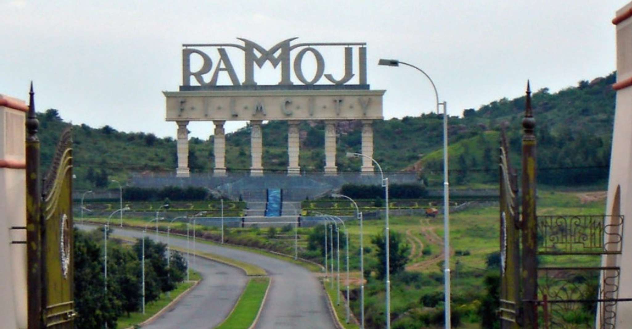 9-hour full day Ramoji Film City Tour with Lunch - Housity