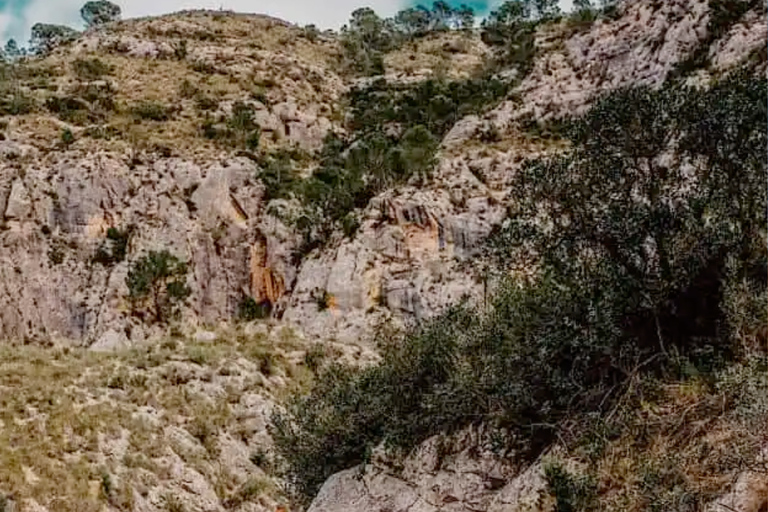 Van Calpe naar Relleu&#039;s spannende canyonwandeling