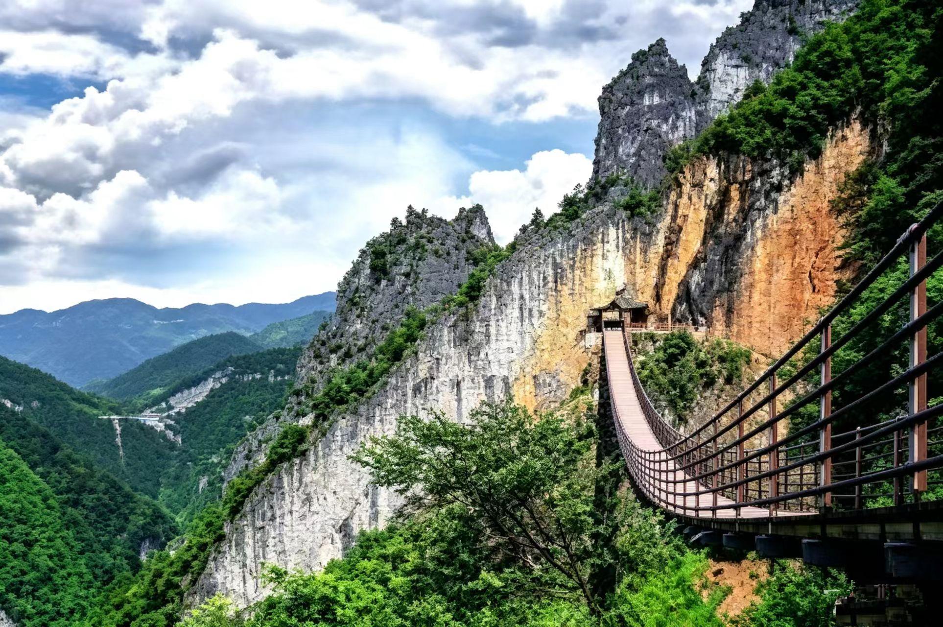 Ausflug zum Wujiang-Fluss, zum 816 Nuclear Project und zum Wuling-Berg