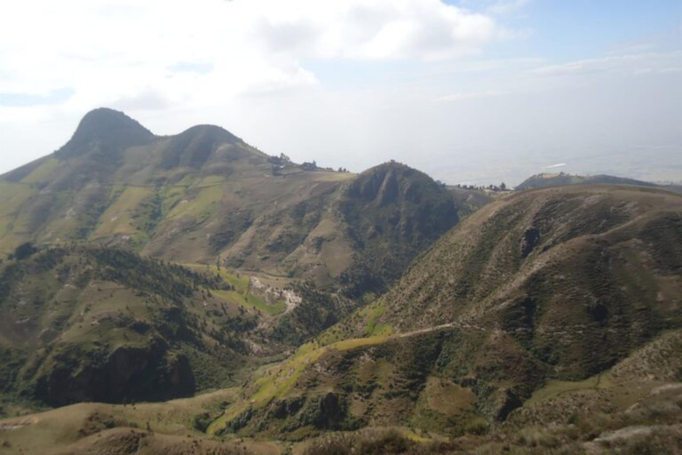 Addis Ababa: Full-Day Nature Tour with Wildlife & Villages