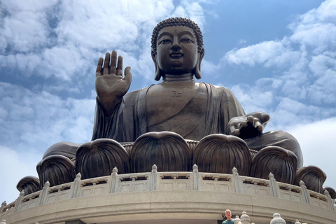 Hong Kong: Tour di un giorno dell&#039;isola di Lantau e del Buddha Gigante