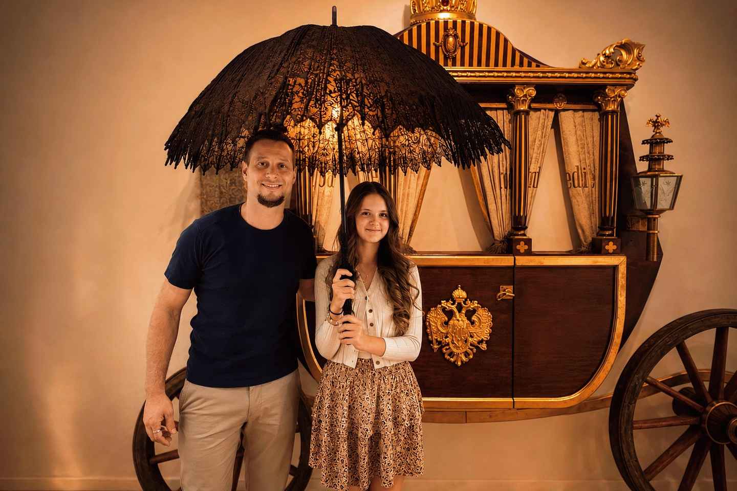 Vienna: Hands-On History Museum & Sisis Original Parasol - Vienna: Hands-On History Museum & Sisi´s Original Parasol
