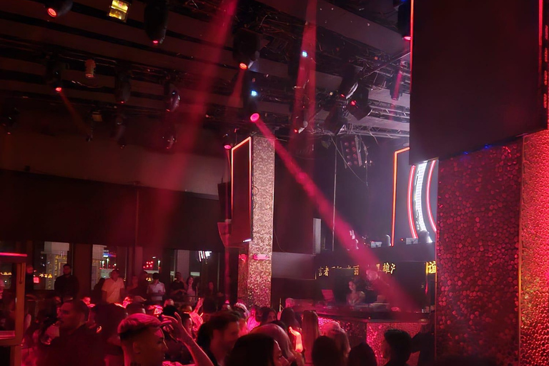 Las Vegas: Night Out at Clubs with Free Drinks and Party Bus Latin Club Crawl