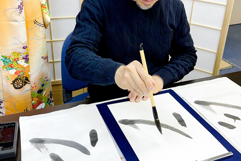 Nagoya City: Japanese Calligraphy Class with Tea and Sweets Japanese Calligraphy with Tea and Sweets