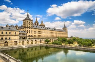 Madrid: Private Tagestour nach El Escorial und Segovia