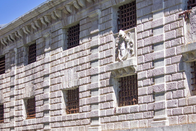 Venice: Carnival Mask Workshop & Prison’s Palace Tour